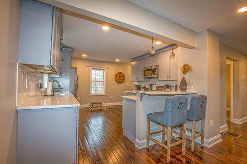 45 Laclede Ave, Chicopee, MA 01020 photo 8