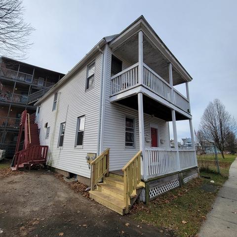90 Allen St, Springfield, MA 01108 photo 2
