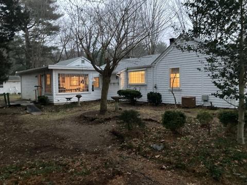 208 Spring St, Hanover, MA 02339 photo 4