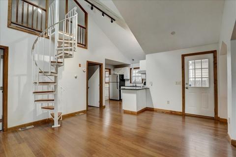 42 Martin St, Buzzards Bay, MA 02532 photo 3