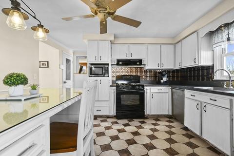 134 Fuller St, Everett, MA 02149 photo 7