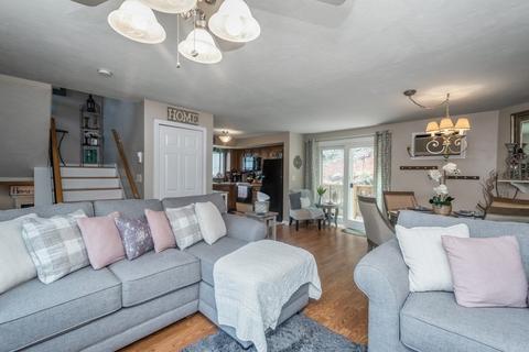 19 Jonathan Cir, Worcester, MA 01604 photo 8