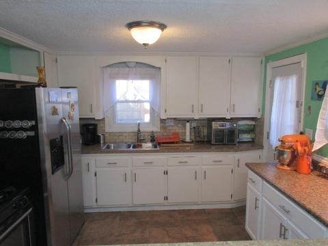 49 Glenham St, Springfield, MA 01104 photo 5