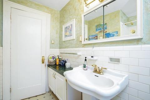 58 Eckington St, Springfield, MA 01108 photo 28