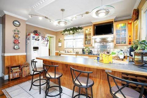 58 Eckington St, Springfield, MA 01108 photo 15