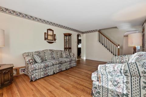 9 Riverside Ct, Saugus, MA 01906 photo 6