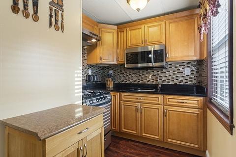 44 Durham St, Lawrence, MA 01843 photo 8