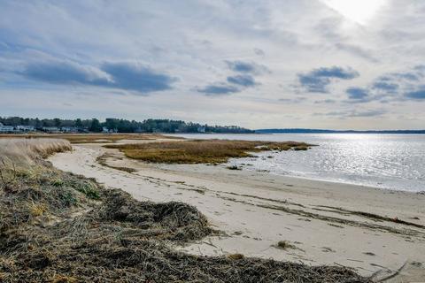 36 Chestnut St, Wareham, MA 02571 photo 2