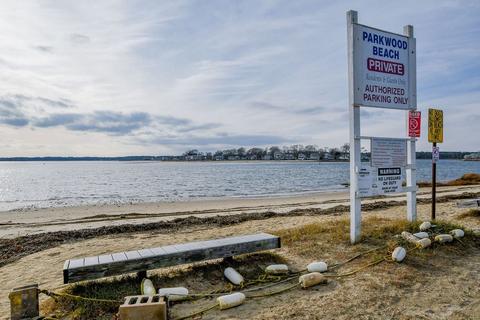 36 Chestnut St, Wareham, MA 02571 photo 3