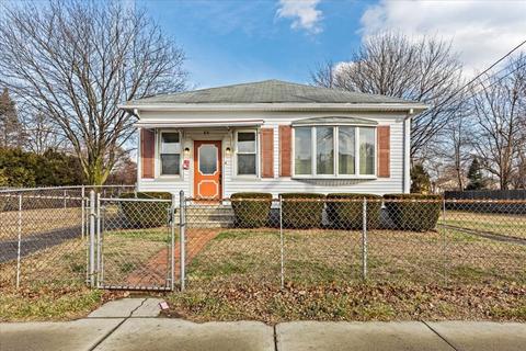 84 Shepherd St, Chicopee, MA 01013 photo 2