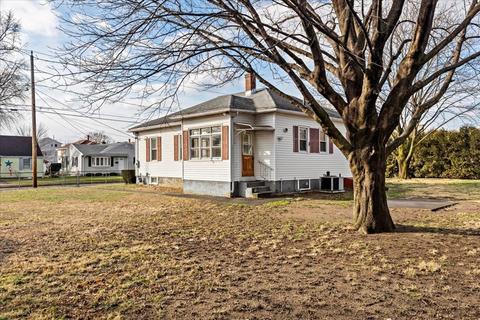 84 Shepherd St, Chicopee, MA 01013 photo 34