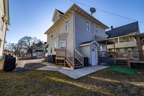 68 Grand St, Springfield, MA 01108 photo 4