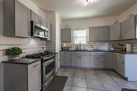 68 Grand St, Springfield, MA 01108 photo 10