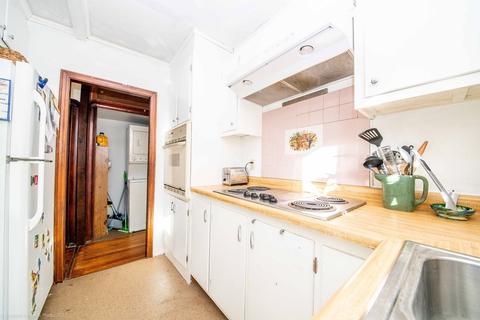 587 Slade St, Fall River, MA 02724 photo 13