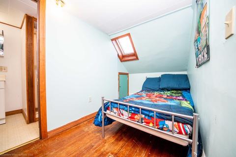 587 Slade St, Fall River, MA 02724 photo 24