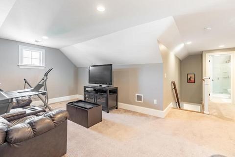 166 Jarvis Cir, Needham, MA 02492 photo 35