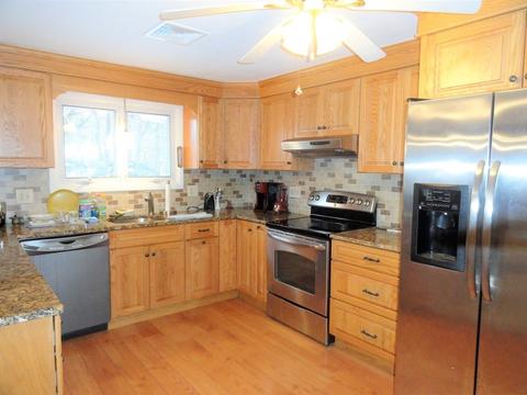 66 Hillside Ave, Webster, MA 01570 photo 5