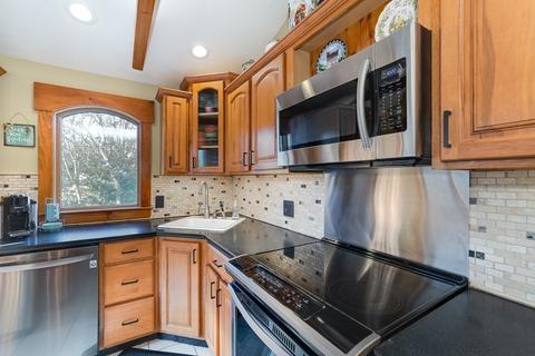 8 Radcliffe, Mashpee, MA 02649 photo 2