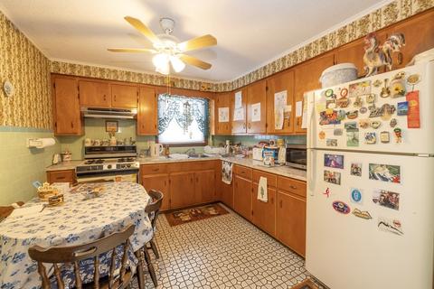 1204 Slade, Fall River, MA 02724 photo 20
