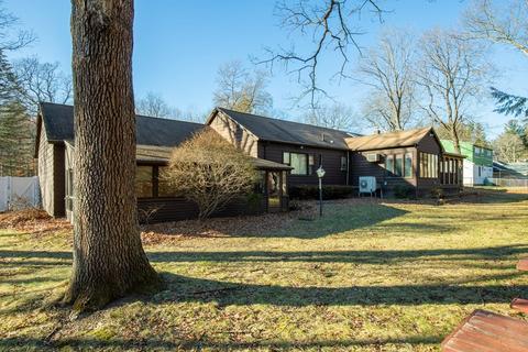 8 Mcdowell St, Ayer, MA 01432 photo 4