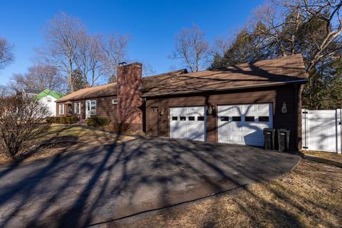 8 Mcdowell St, Ayer, MA 01432 photo 3