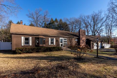 8 Mcdowell St, Ayer, MA 01432 photo 2