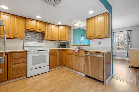 7 Herbert Dr #C, Sutton, MA 01590 photo 11