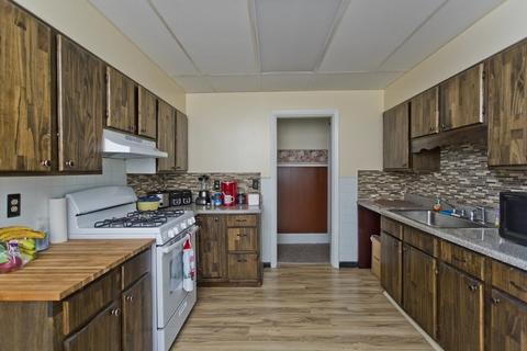 10 Riverview Ter, Chicopee, MA 01013 photo 5