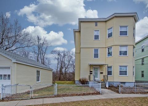 10 Riverview Ter, Chicopee, MA 01013 photo 1