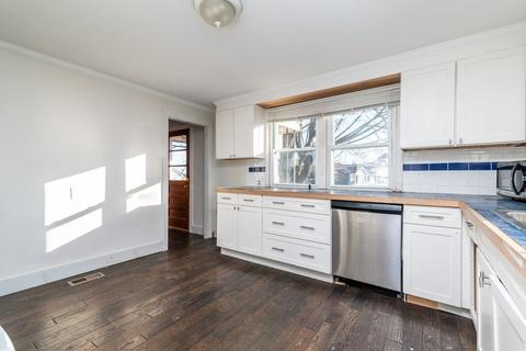 5 Porter St, Beverly, MA 01915 photo 7