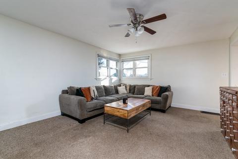 5 Porter St, Beverly, MA 01915 photo 5