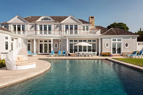 835 Sea View Ave, Barnstable, MA 02655