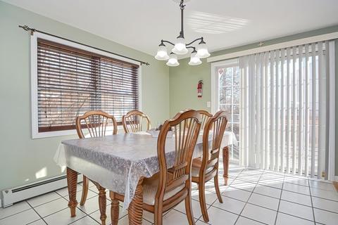 15 Joseph St, Worcester, MA 01604 photo 9