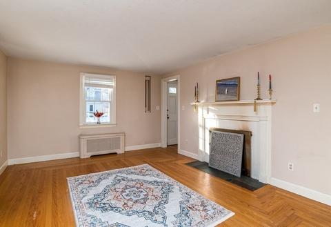 301 Gillette Ave, Springfield, MA 01118 photo 12