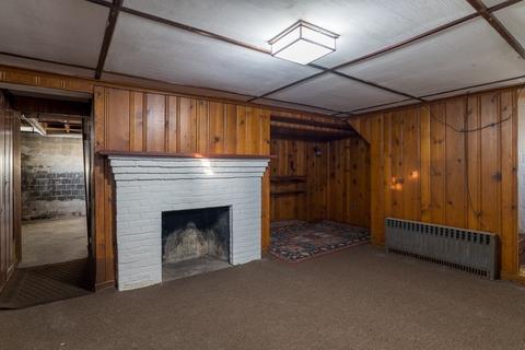 301 Gillette Ave, Springfield, MA 01118 photo 32
