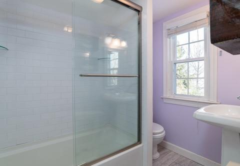 301 Gillette Ave, Springfield, MA 01118 photo 24