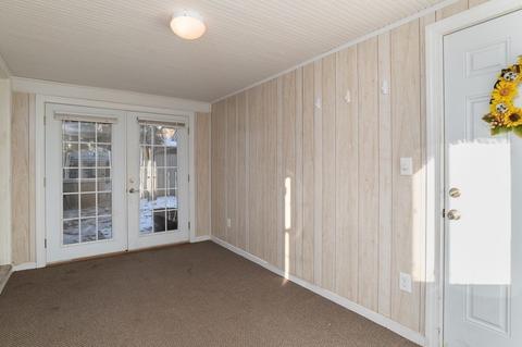 301 Gillette Ave, Springfield, MA 01118 photo 9