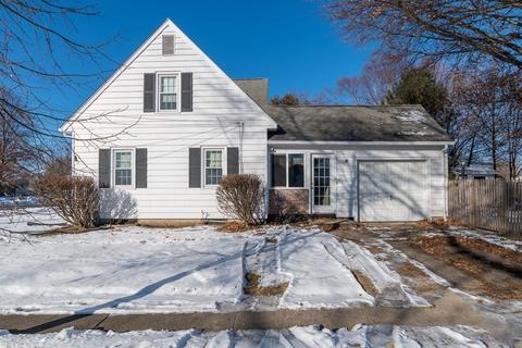 301 Gillette Ave, Springfield, MA 01118 photo 2