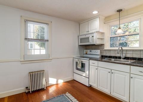 301 Gillette Ave, Springfield, MA 01118 photo 22