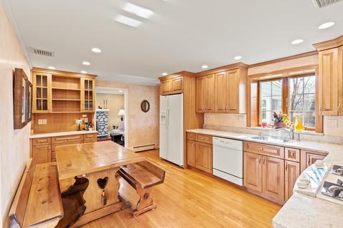 170 Sanderson Ave, Dedham, MA 02026 photo 15