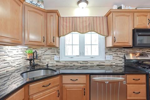 9 Tanglewood Dr, Franklin, MA 02038 photo 4