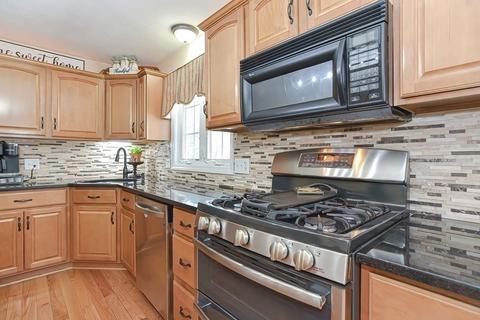 9 Tanglewood Dr, Franklin, MA 02038 photo 7