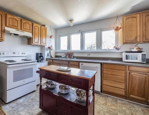 81 Bell St, Chicopee, MA 01013 photo 13