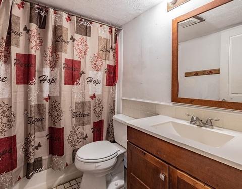 81 Bell St, Chicopee, MA 01013 photo 18