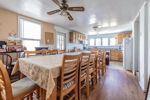 81 Bell St, Chicopee, MA 01013 photo 15