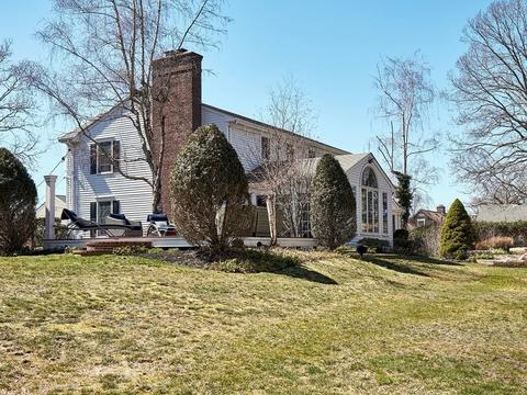 700 Harvard St, Fall River, MA 02720 photo 3