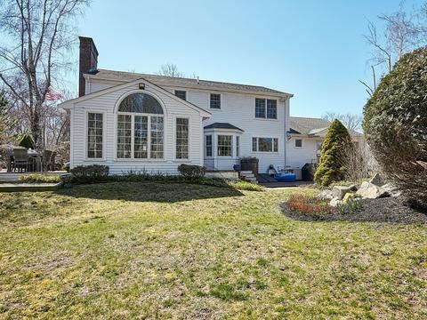 700 Harvard St, Fall River, MA 02720 photo 2