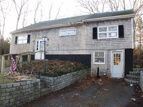 7 Issak St, Wareham, MA 02571 photo 1