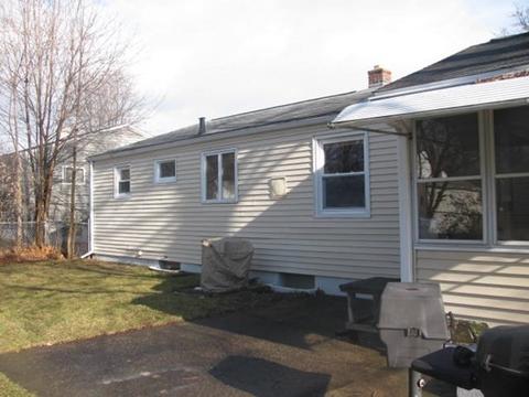 42 Redden St, Springfield, MA 01119 photo 3