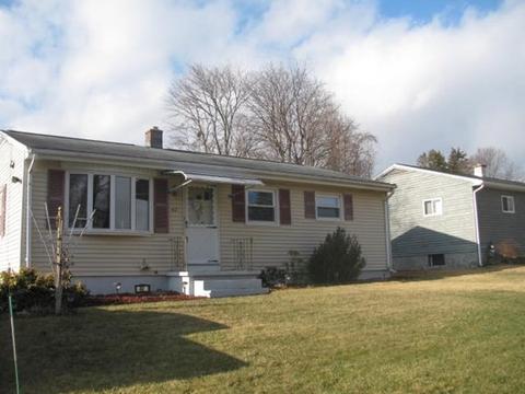 42 Redden St, Springfield, MA 01119 photo 1